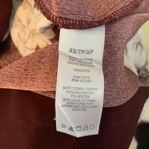 Dynamite Long Sleeve Shift Dress - Picture 4 of 4